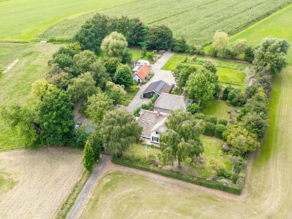 Voor een volledig overzicht verwijzen wij je graag naar de digitale plattegronden, de foto's, de video en de eigen website van deze woning: verlengdebroekstraat8.nl